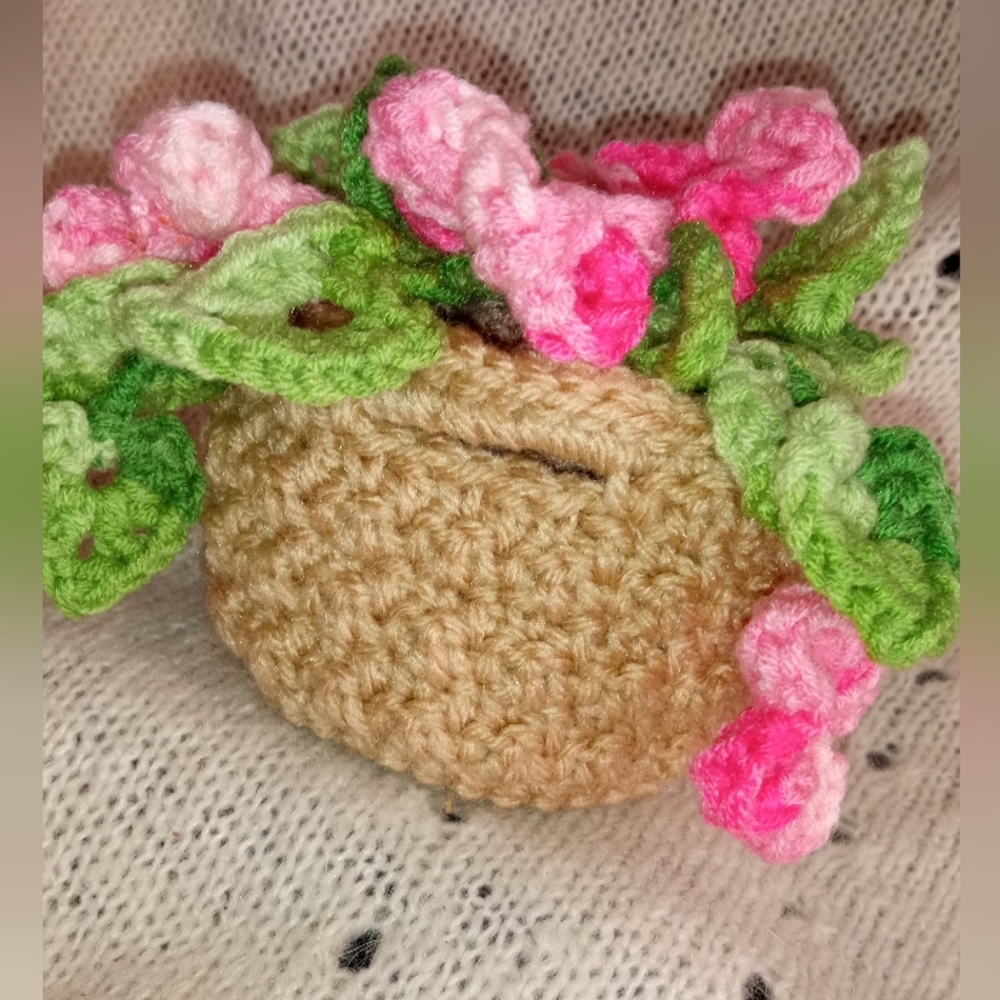 Mini Crochet Basket - Picture 4 of 7